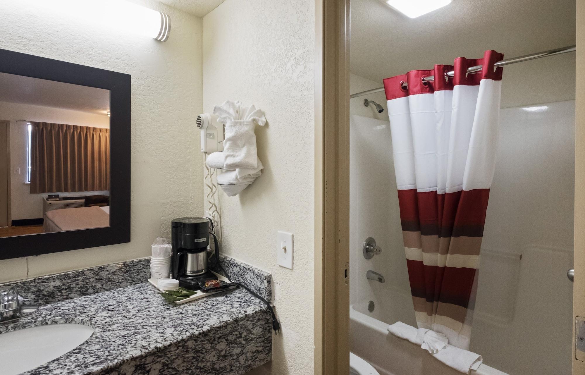 Red Roof Inn Oklahoma Airport I 40 W Fairgrounds Екстер'єр фото